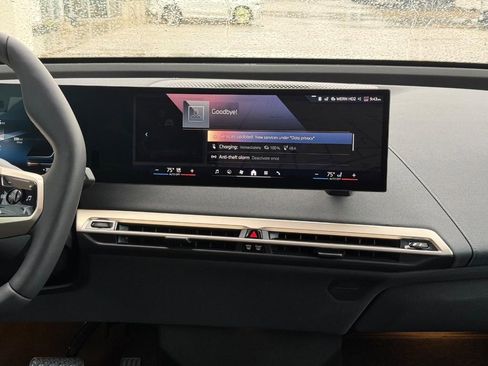 New 2026 BMW iX xDrive45 image 7