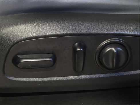 Used 2021 Buick Enclave Essence w/ Sport Touring Edition image 18