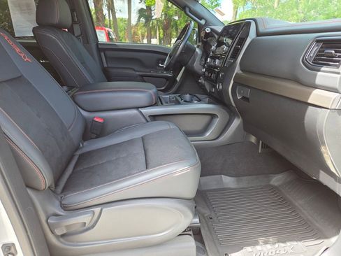 Used 2024 Nissan Titan PRO-4X w/ Pro-4x Utility Package AWD/4WD image 10