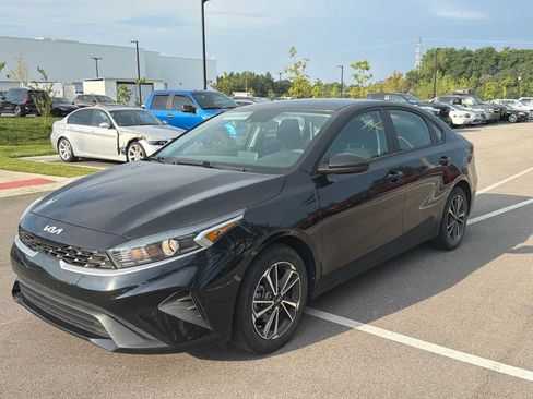 Used 2022 Kia Forte LXS FWD image 10