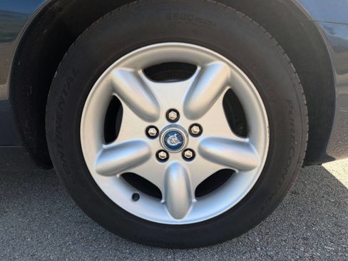 Used 1998 Jaguar XK8 Convertible image 25