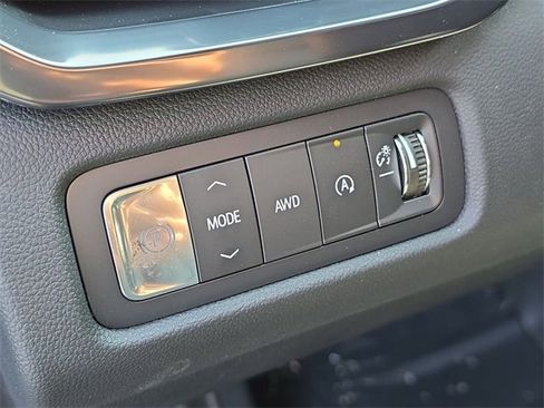 New 2025 GMC Acadia AT4 w/ LPO, Floor Liner Package image 18