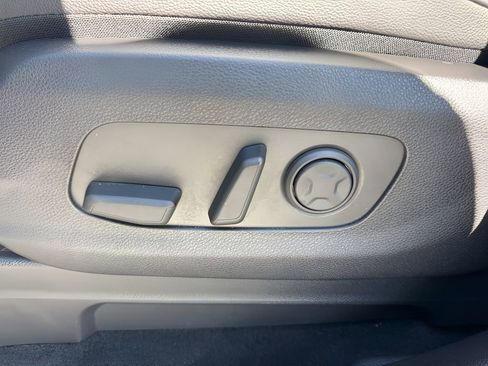 Used 2024 Kia Carnival SX Prestige image 10