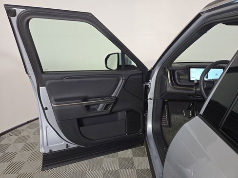 Used 2024 Rivian R1S Adventure AWD/4WD image 16