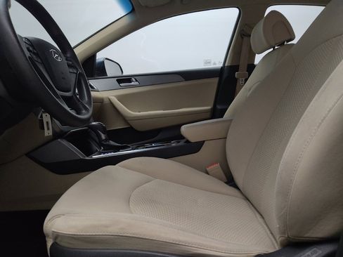 Used 2016 Hyundai Sonata SE FWD image 17