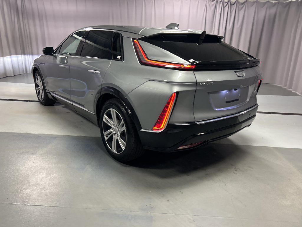 Used 2024 Cadillac Lyriq Tech RWD image 5