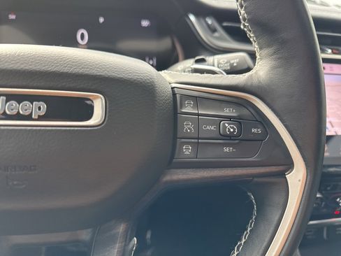 Used 2021 Jeep Grand Cherokee L Limited w/ Luxury Tech Group II image 35