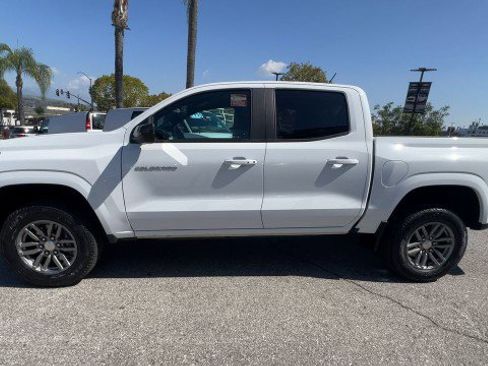 Used 2024 Chevrolet Colorado LT w/ LT Convenience Package image 5