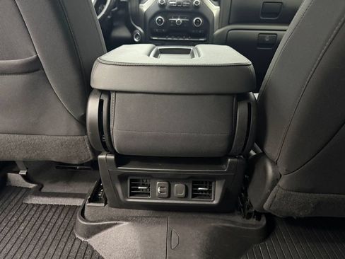 Used 2022 Chevrolet Silverado 1500 LT AWD/4WD image 29