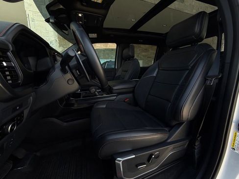 Used 2025 Ford F150 Raptor AWD/4WD image 6