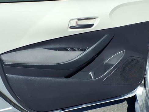 Certified 2022 Toyota Corolla LE w/ Carpet Mat Package (TMS) FWD image 13