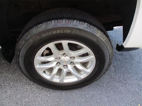 Used 2018 Chevrolet Silverado 1500 LT w/ All Star Edition image 26