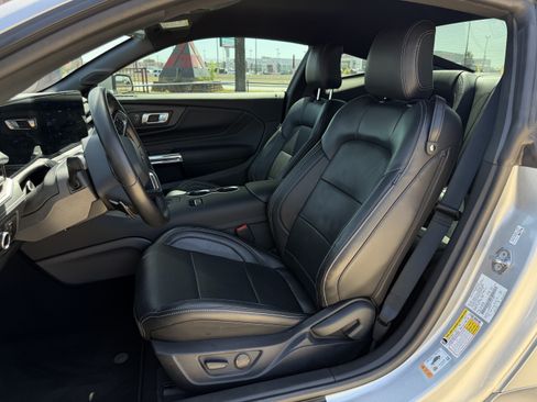 Certified 2025 Ford Mustang GT Premium RWD image 11