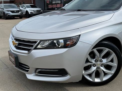 Used 2017 Chevrolet Impala Premier FWD image 18