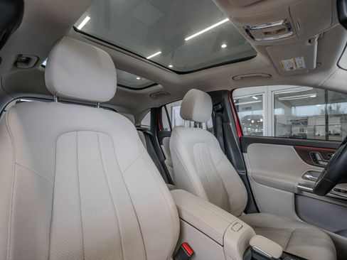 Certified 2021 Mercedes-Benz GLA 250 4MATIC image 29