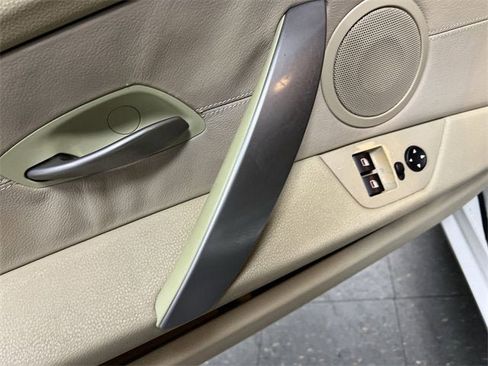 Used 2007 BMW Z4 3.0si image 20