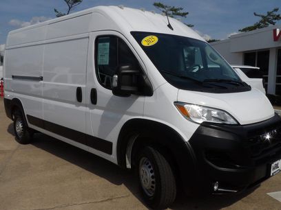 Used 2025 RAM ProMaster 2500 w/ Convenience Group