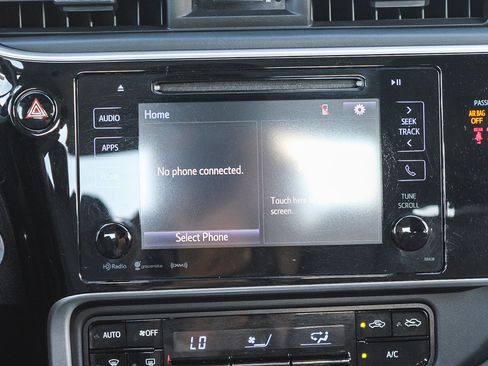 Used 2019 Toyota Corolla XSE w/ Carpet Mat Package (TMS) FWD image 15