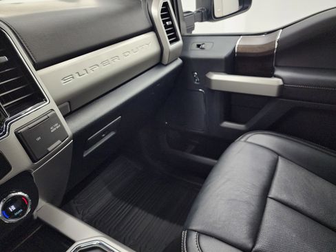Used 2022 Ford F250 Lariat w/ Tremor Off-Road Package image 13