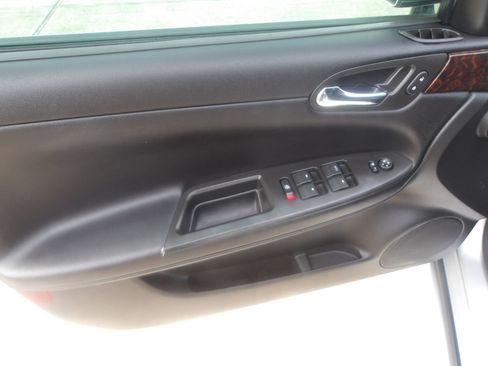 Used 2014 Chevrolet Impala Limited LS image 18