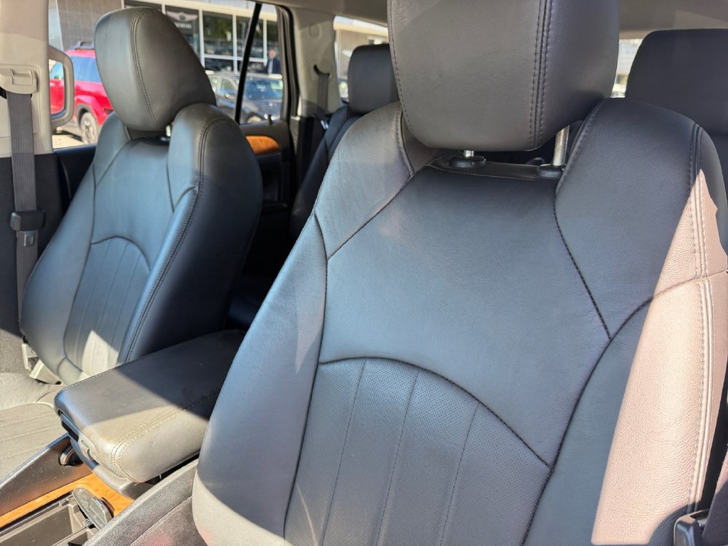 Used 2011 Buick Enclave CXL FWD image 12
