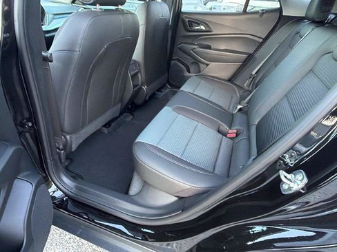 New 2026 Chevrolet Trax LT w/ Driver Confidence Package FWD image 19