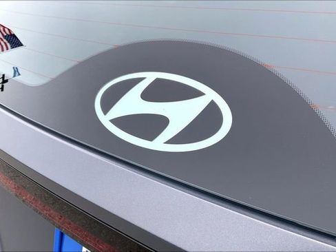 Certified 2025 Hyundai Tucson SE FWD image 14