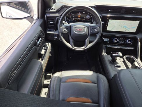 Used 2025 GMC Sierra 1500 AT4 AWD/4WD image 30