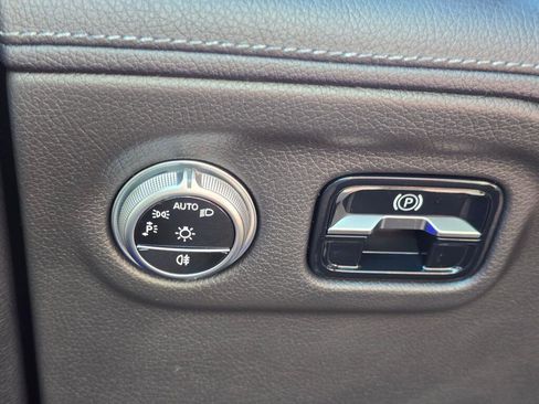 Used 2023 Mercedes-Benz EQS 450+ 4MATIC SUV image 35