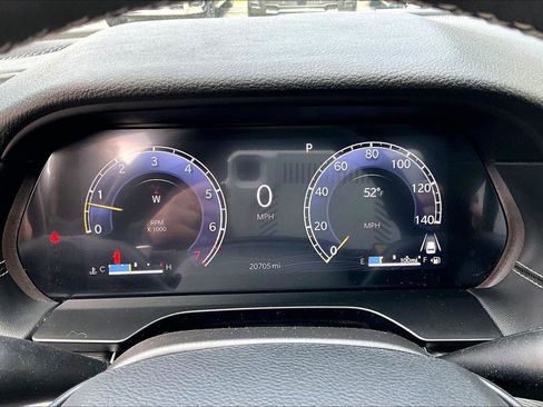 Certified 2025 Jeep Grand Cherokee Laredo X w/ Luxury Tech Group I AWD/4WD image 20