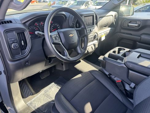 Used 2024 Chevrolet Silverado 1500 Custom w/ Turbomax Blackout Package image 17