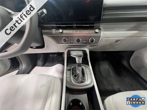 Certified 2025 Hyundai Kona SE image 11