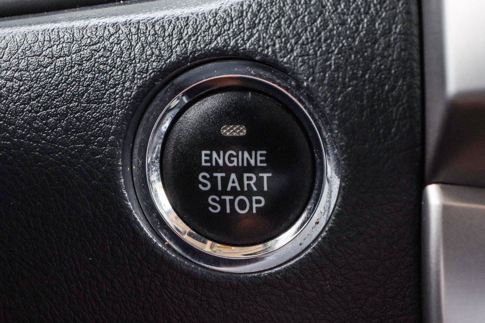 Used 2014 Toyota 4Runner Limited AWD/4WD image 12
