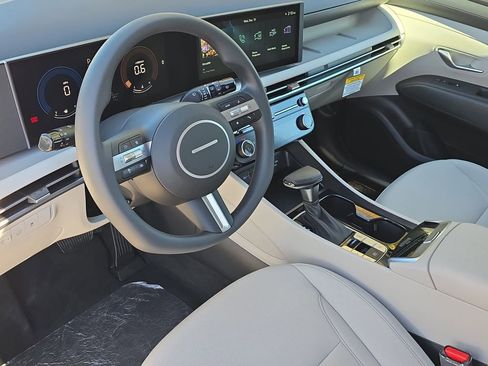 New 2026 Hyundai Tucson SEL FWD image 16