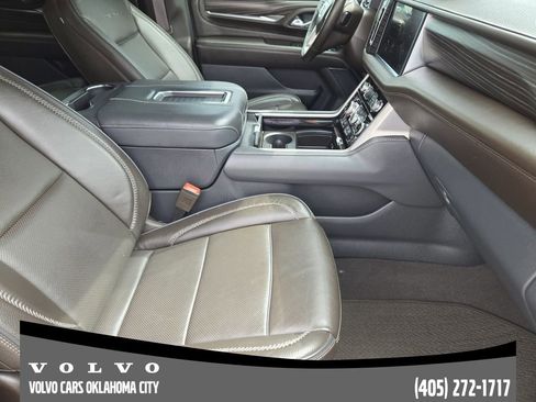 Used 2024 GMC Yukon XL Denali AWD/4WD image 11