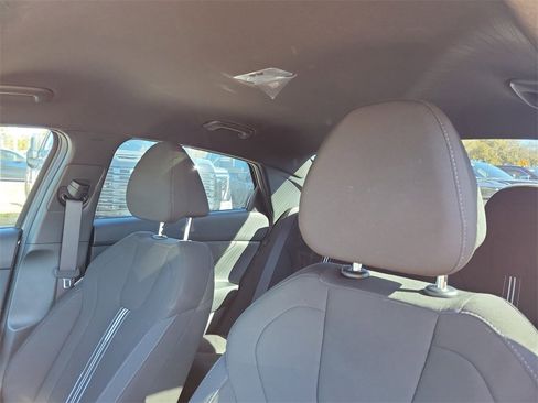 Certified 2025 Hyundai Elantra Sport image 20