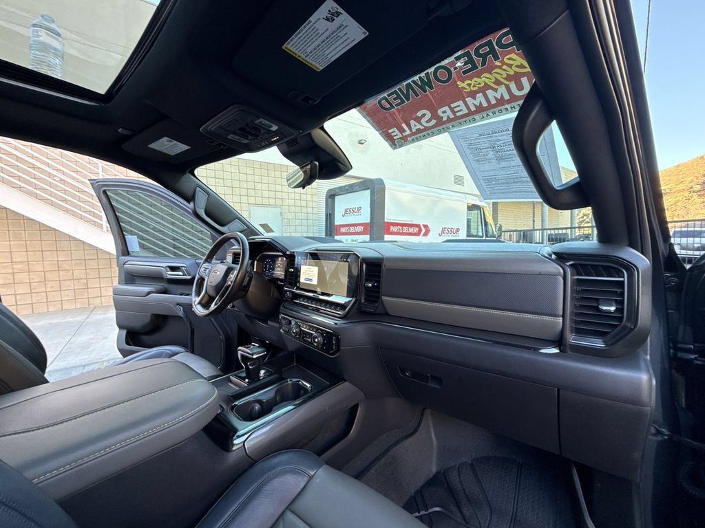 Used 2023 Chevrolet Silverado 1500 ZR2 w/ Technology Package AWD/4WD image 30