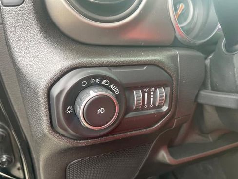 Used 2019 Jeep Wrangler Unlimited Sport S image 22