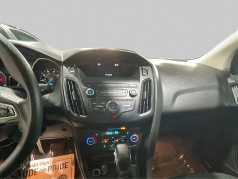 Used 2018 Ford Focus SE image 13