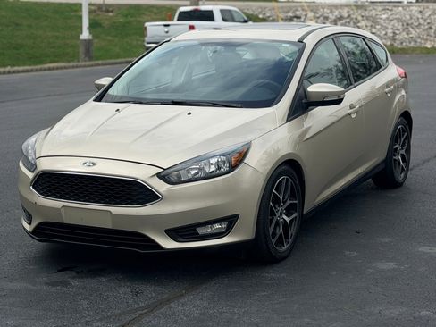 Used 2018 Ford Focus SEL image 1