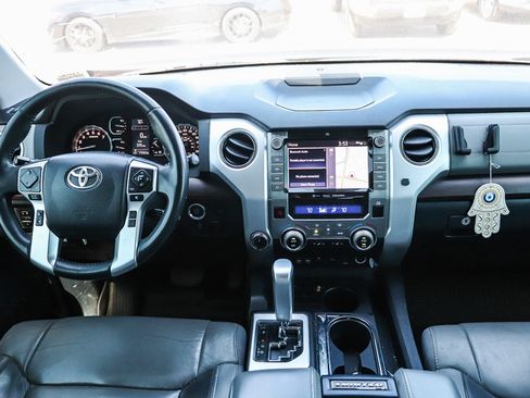 Used 2021 Toyota Tundra Limited w/ Limited Premium Package AWD/4WD image 12