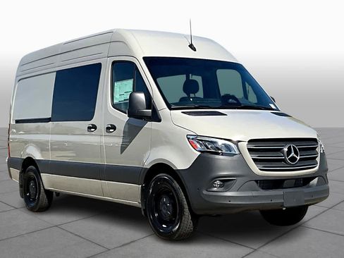 New 2025 Mercedes-Benz Sprinter 2500 image 2