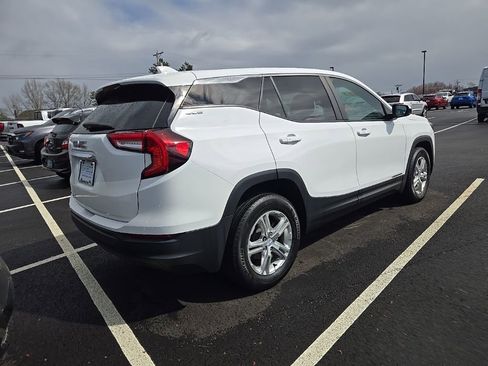 Used 2023 GMC Terrain SLE FWD image 6