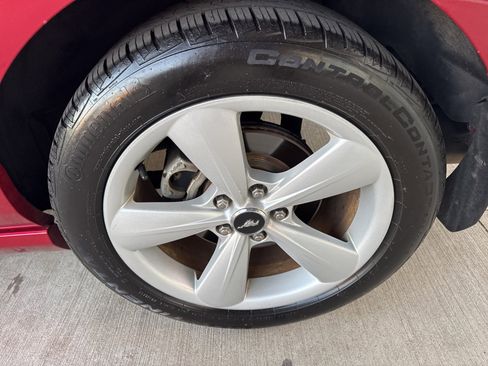 Used 2013 Ford Mustang GT Premium w/ Comfort Pkg image 16