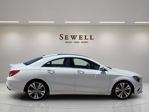 Used 2018 Mercedes-Benz CLA 250 4MATIC image 5