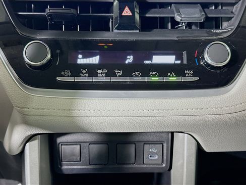 Certified 2025 Toyota Corolla Cross L image 22