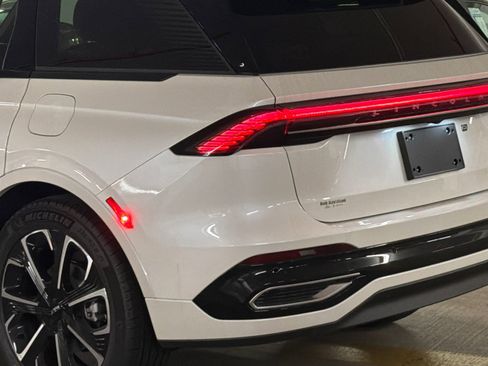 New 2026 Lincoln Nautilus Reserve AWD/4WD image 7