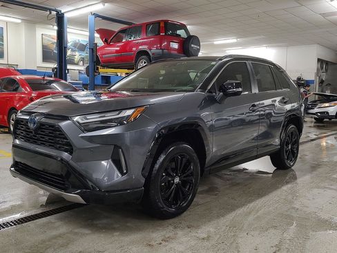 Used 2022 Toyota RAV4 XSE image 27