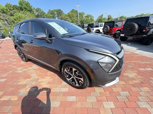 Used 2023 Kia Sportage EX FWD image 38