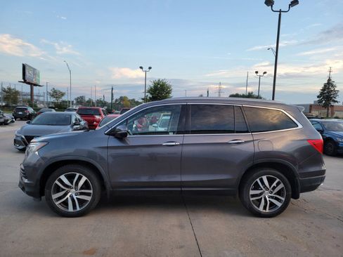 Used 2018 Honda Pilot Elite image 4